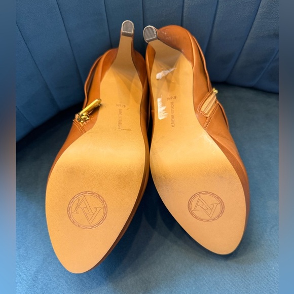 Adrienne Vittadini Cognac Leather Platform Booties – Women’s 6.5 - Picture 4 of 6